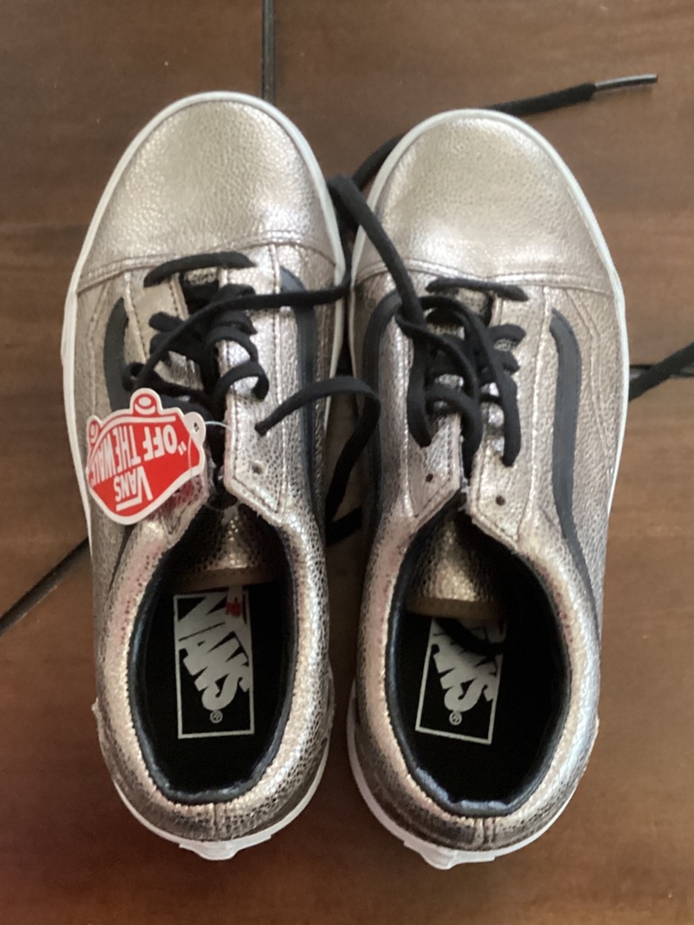 Vans Womens /Mens Metallic Silver Low-Top snore w Blk Stripe women’s 7.5 mns 6